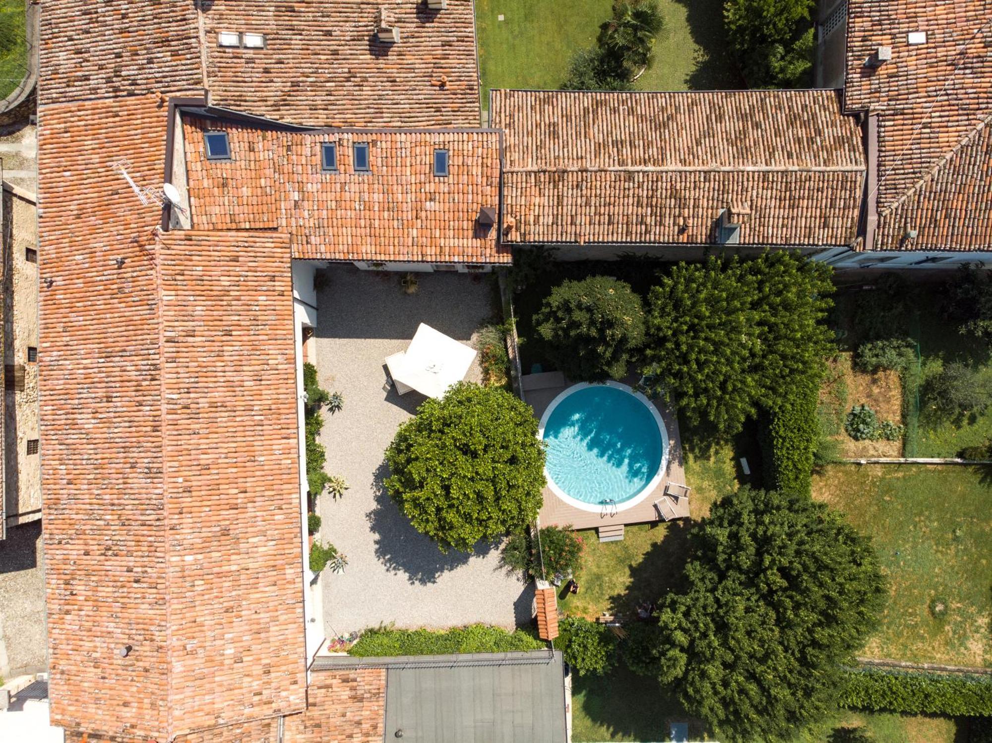 Corte Martinola Bed&Breakfast In Franciacorta Ome Bagian luar foto